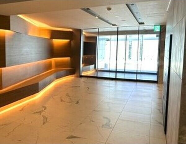  名古屋市営地下鉄鶴舞線/丸の内駅 徒歩2分 8階 築4年