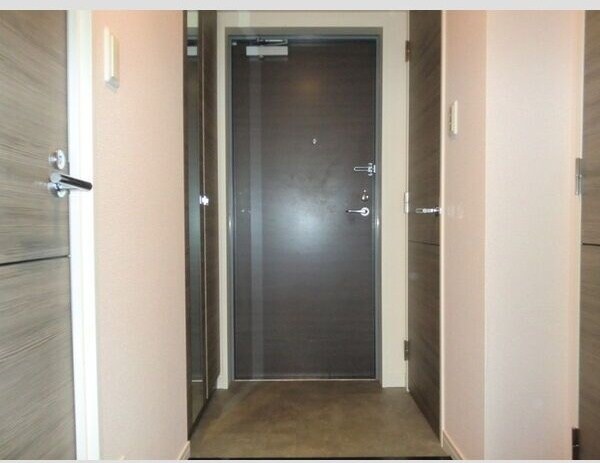  東海道本線/金山駅 徒歩13分 6階 築14年