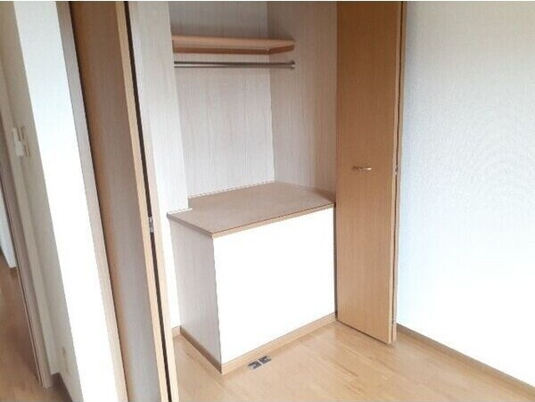  サン・パラストF