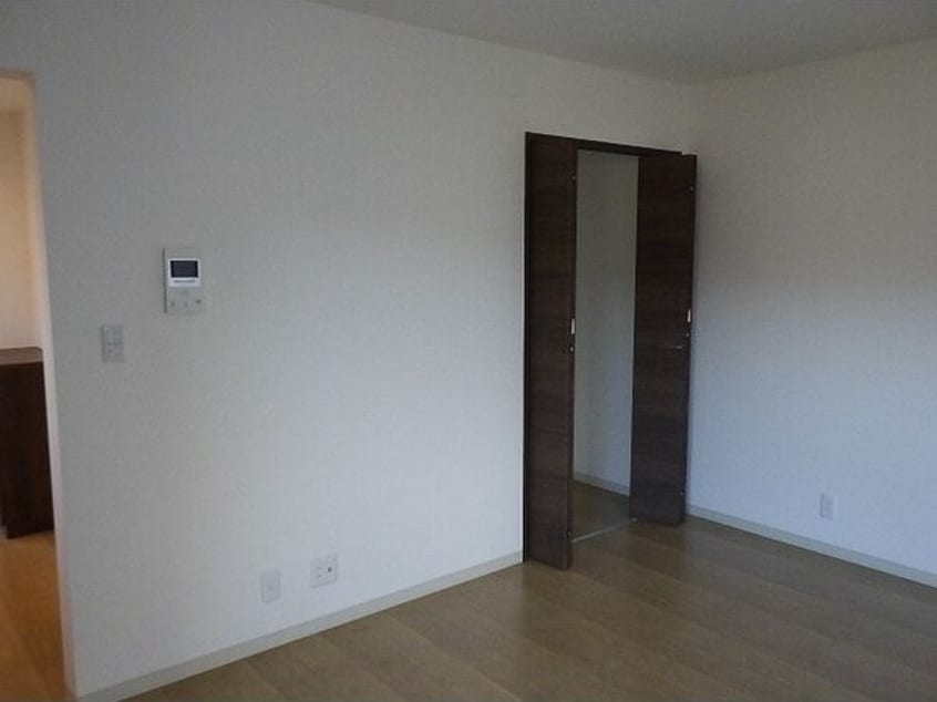  プロパティー城西