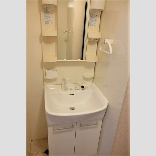  リバーサイド香流