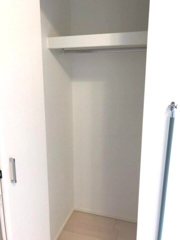 クローゼット・参考写真 ダフォディル