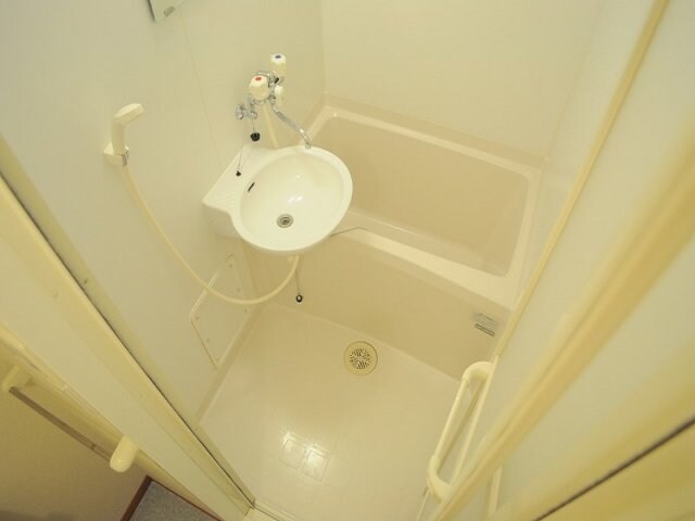 浴室乾燥機付き レオパレス川口