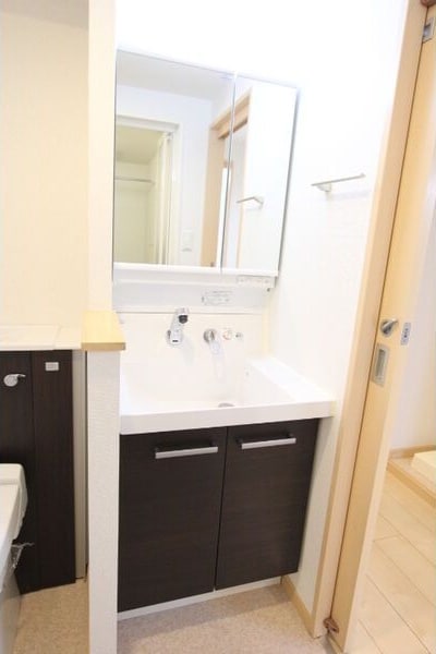  名古屋市営地下鉄桜通線/吹上駅 徒歩8分 1階 築11年