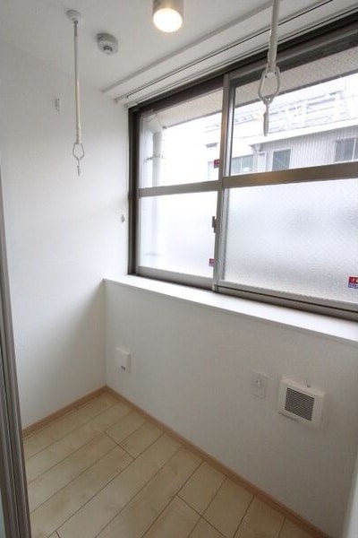 サンルーム 名古屋市営地下鉄桜通線/吹上駅 徒歩8分 1階 築11年