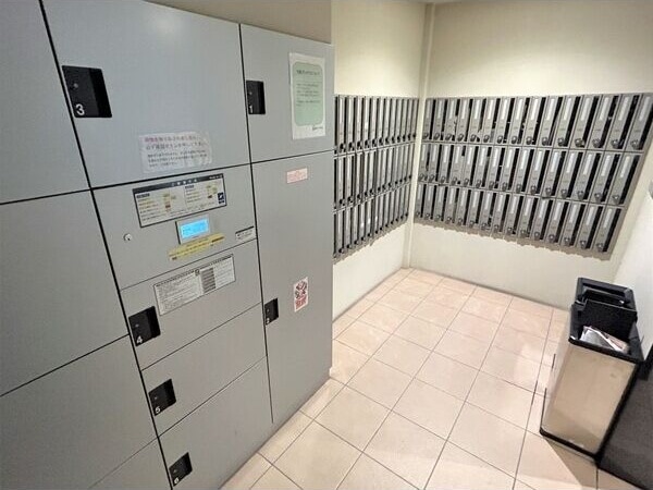  ライブコート丸の内