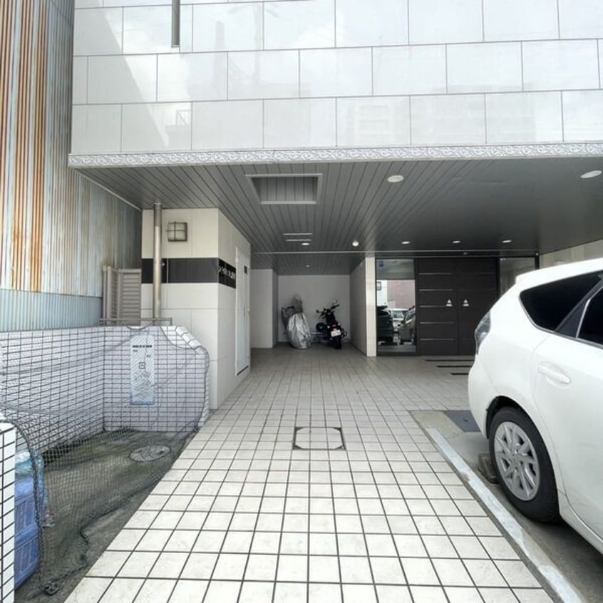  名古屋市営地下鉄桜通線/国際センター駅 徒歩5分 2階 築16年