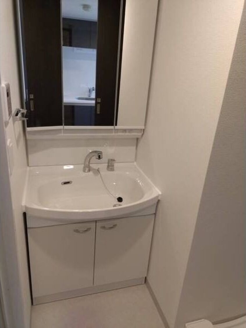  エステムコート名古屋　TWIN　EAST