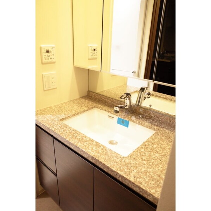  ザ・パークハウス久屋大通ローレルタワー