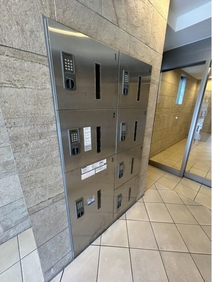  名古屋市営地下鉄東山線/新栄町駅 徒歩9分 9階 築9年