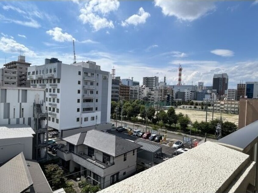  名古屋市営地下鉄東山線/新栄町駅 徒歩9分 9階 築9年