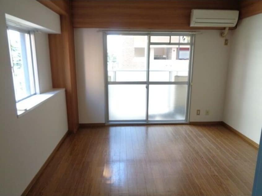 ※写真は同じマンションの違う部屋のものになります。 名古屋市営地下鉄名城線/東別院駅 徒歩4分 6階 築37年