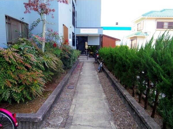  グランドヒルズ供米田一番館