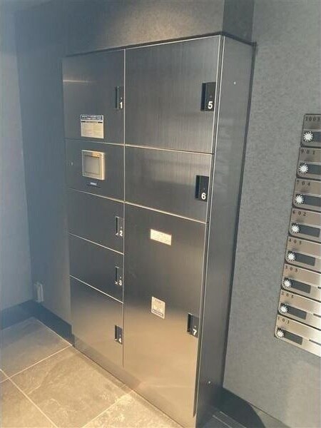  中央本線<中央西線>/金山駅 徒歩11分 8階 1年未満