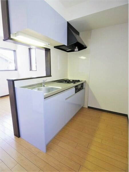  名古屋臨海高速鉄道<あおなみ線>/中島駅 徒歩32分 1階 築15年