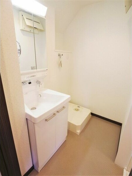  名古屋臨海高速鉄道<あおなみ線>/中島駅 徒歩32分 1階 築15年