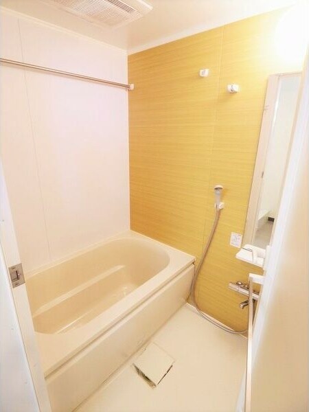  名古屋臨海高速鉄道<あおなみ線>/中島駅 徒歩32分 1階 築15年