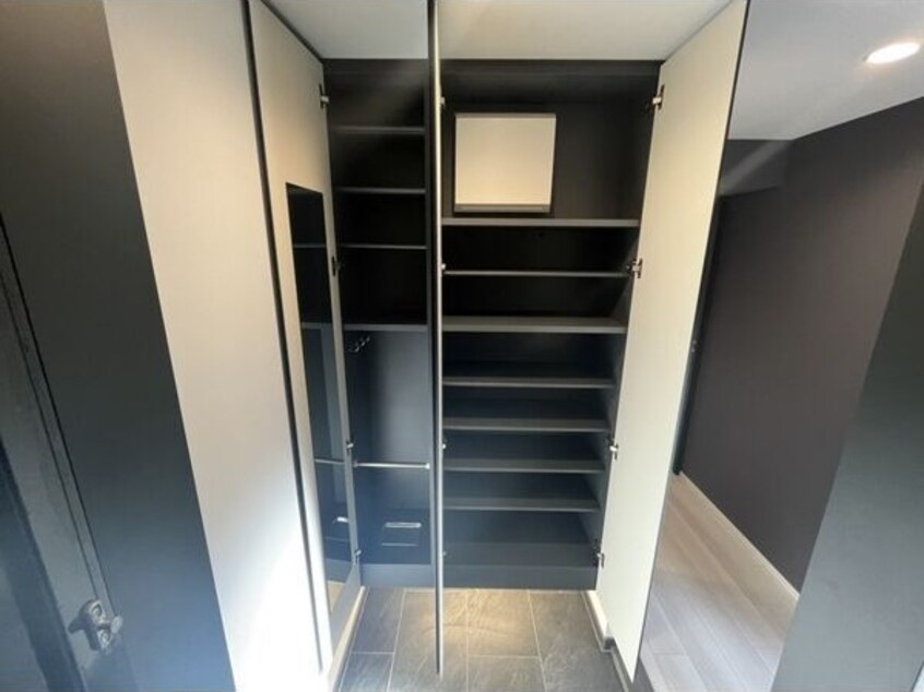  名古屋市営地下鉄名城線/久屋大通駅 徒歩5分 7階 築3年