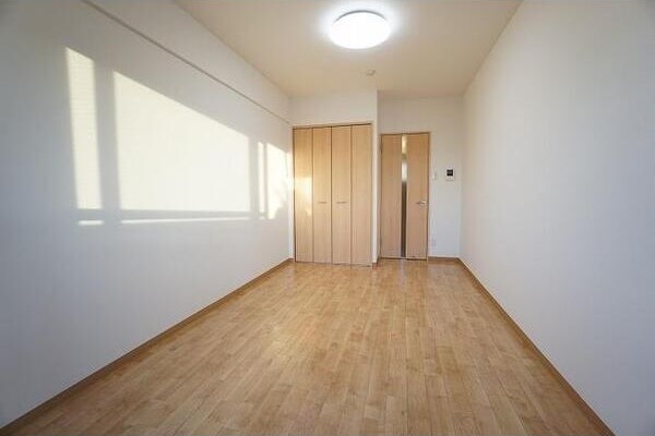  名古屋市営地下鉄東山線/高畑駅 徒歩22分 5階 築8年