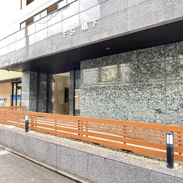  名古屋市営地下鉄鶴舞線/浅間町駅 徒歩8分 1階 築20年