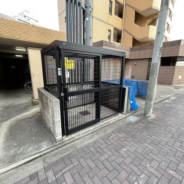 専用ごみ置き場 名古屋市営地下鉄鶴舞線/浅間町駅 徒歩8分 1階 築20年