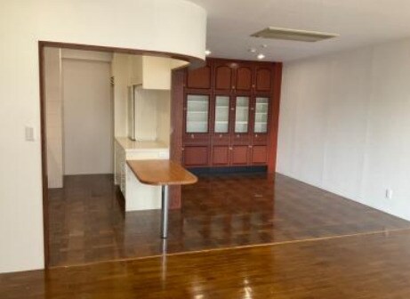  名古屋市営地下鉄鶴舞線/丸の内駅 徒歩4分 11階 築39年