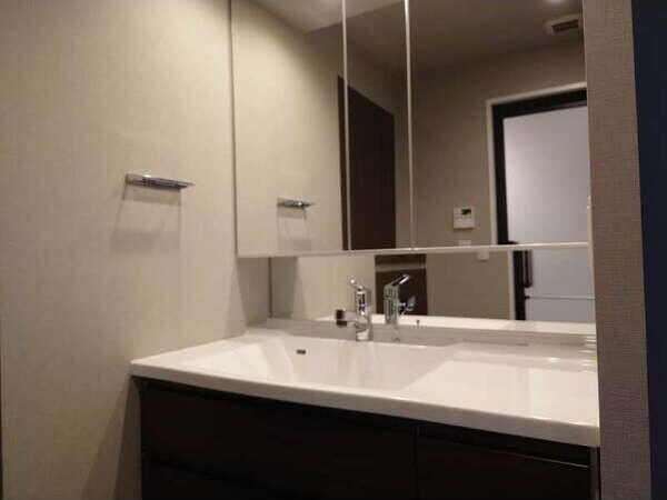  名古屋市営地下鉄東山線/伏見駅 徒歩4分 3階 築4年