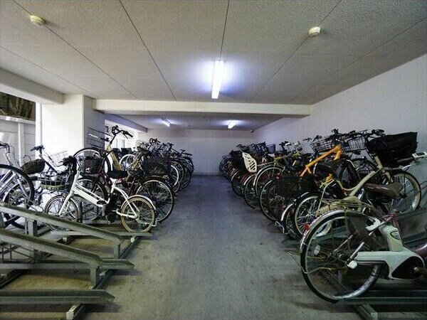  名古屋市営地下鉄鶴舞線/大須観音駅 徒歩5分 6階 築41年