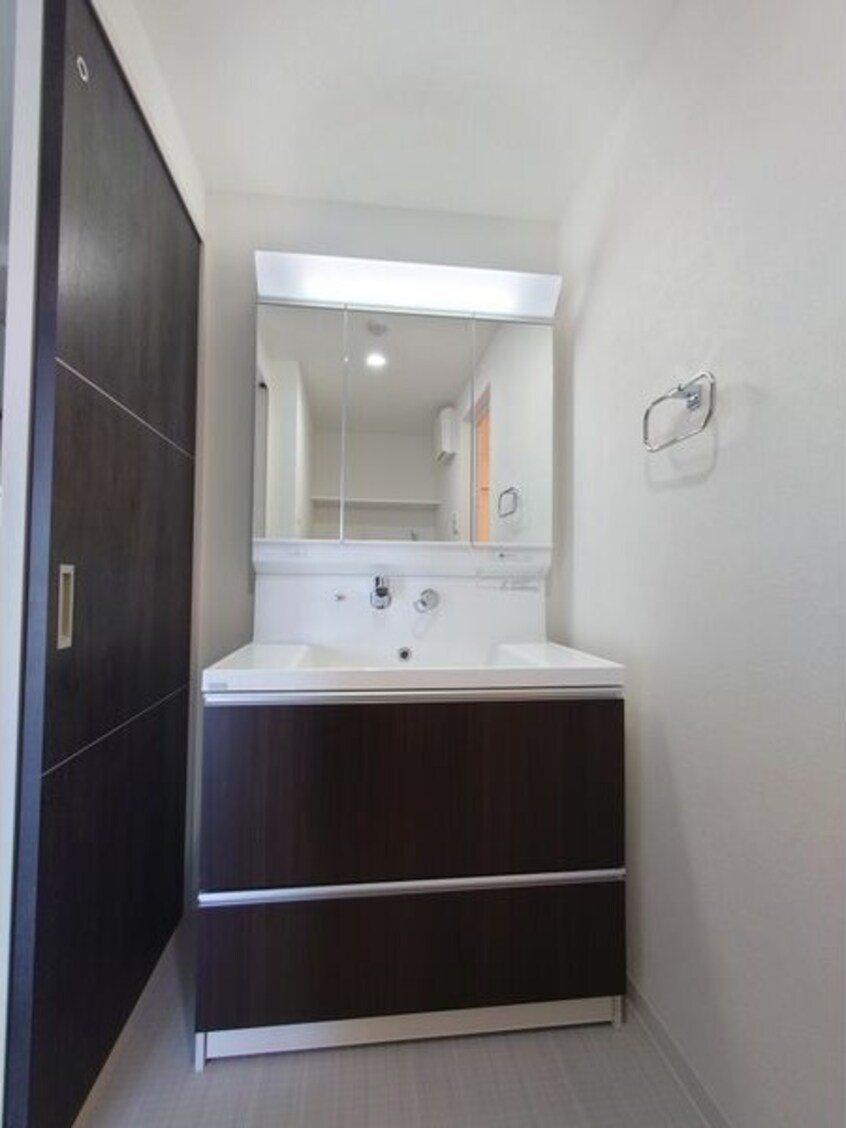  リアレクト白壁