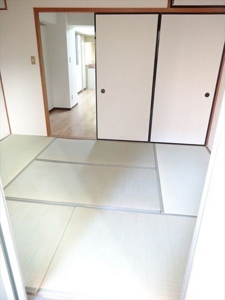  名古屋市営地下鉄東山線/栄駅 徒歩12分 2階 築43年