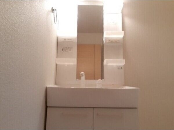  T・イストワール