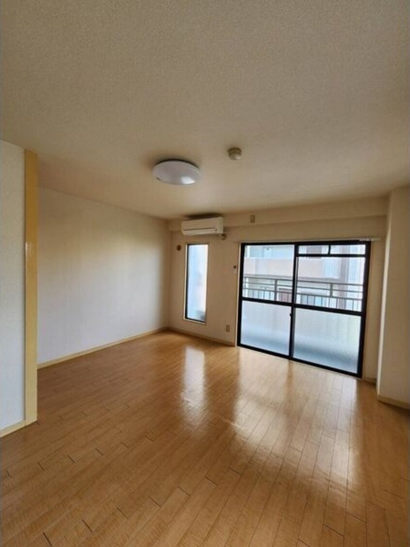  名古屋市営地下鉄鶴舞線/上前津駅 徒歩9分 7階 築37年