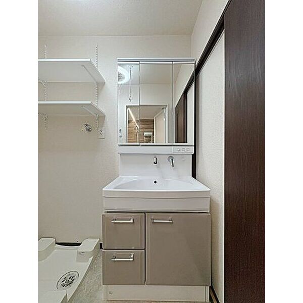  名古屋市営地下鉄東山線/本郷駅 徒歩13分 1階 築37年