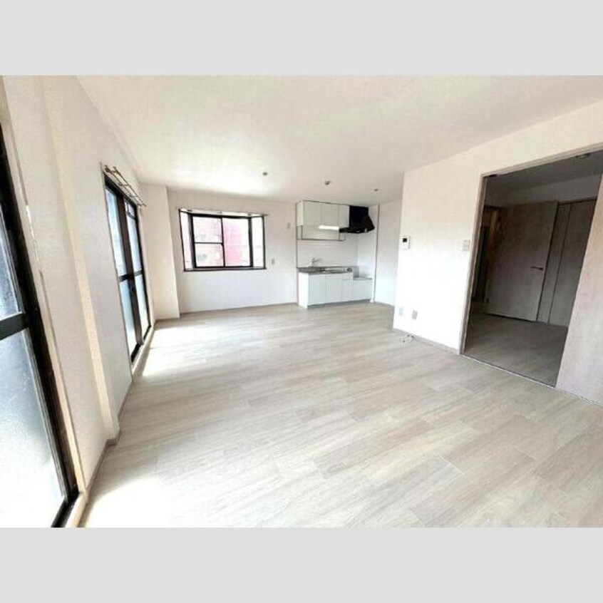  名鉄常滑線・空港線/道徳駅 徒歩9分 3階 築33年