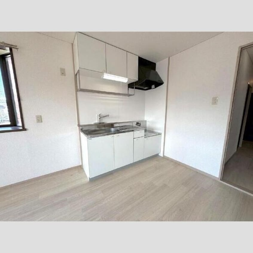  名鉄常滑線・空港線/道徳駅 徒歩9分 3階 築33年