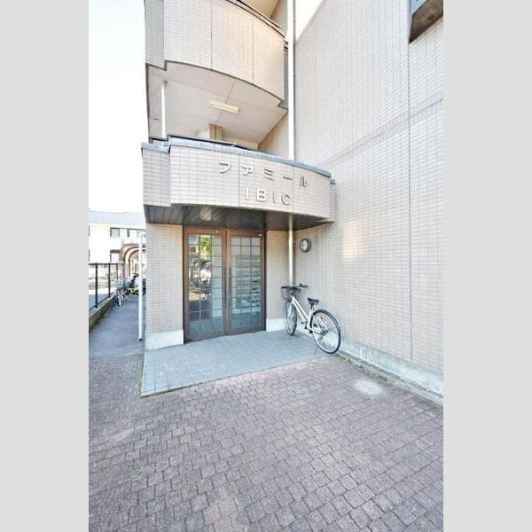  名鉄常滑線・空港線/道徳駅 徒歩9分 3階 築33年