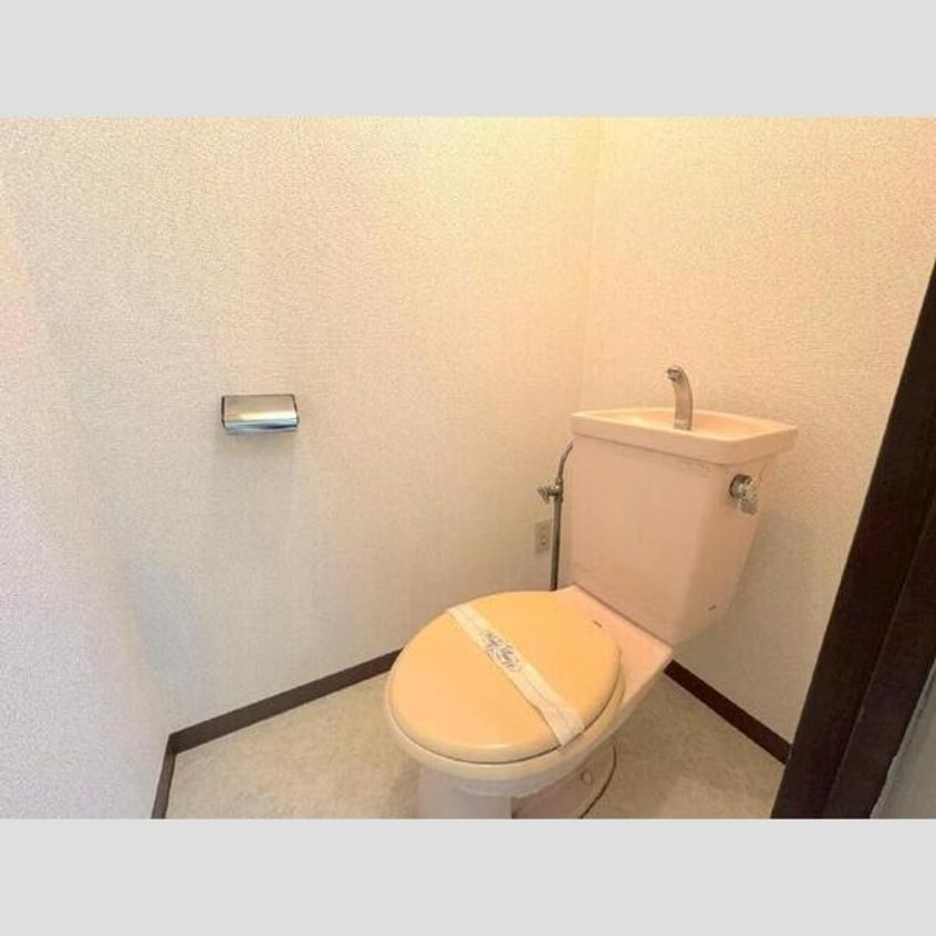  名鉄常滑線・空港線/道徳駅 徒歩9分 3階 築33年