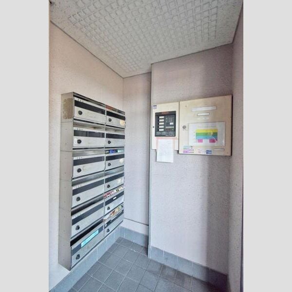  名鉄常滑線・空港線/道徳駅 徒歩9分 3階 築33年