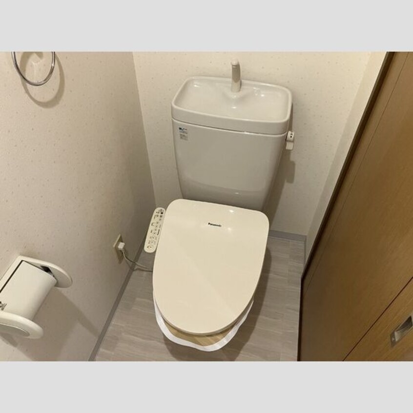  カーサコモダ新舞子　B