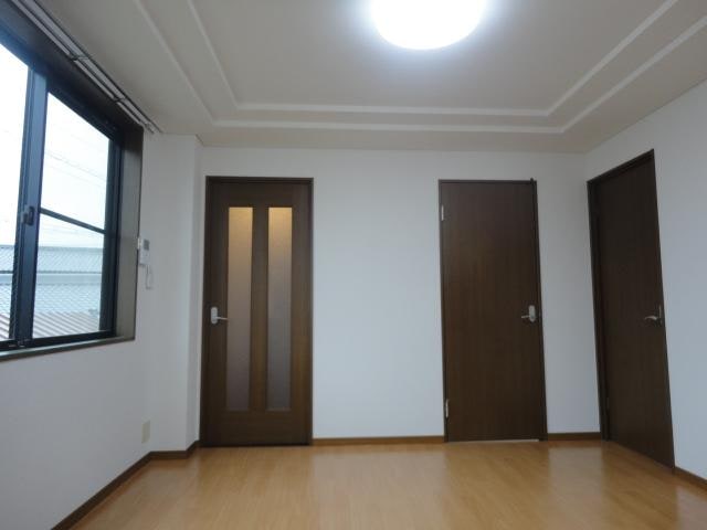 リビング コーポナカネ