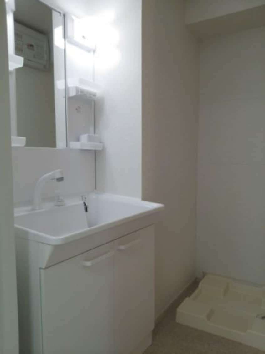 スペースが確保できる洗面所です メゾン　サンライズ