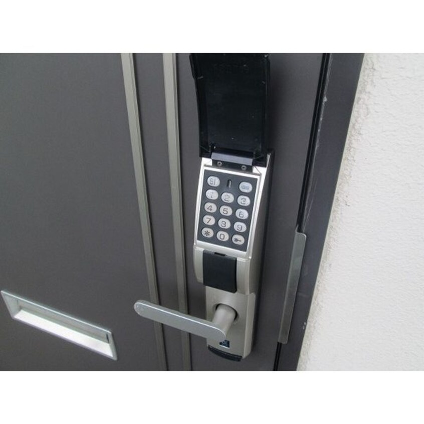 室内写真は別部屋の写真です。 東海道本線/共和駅 徒歩15分 1階 築16年