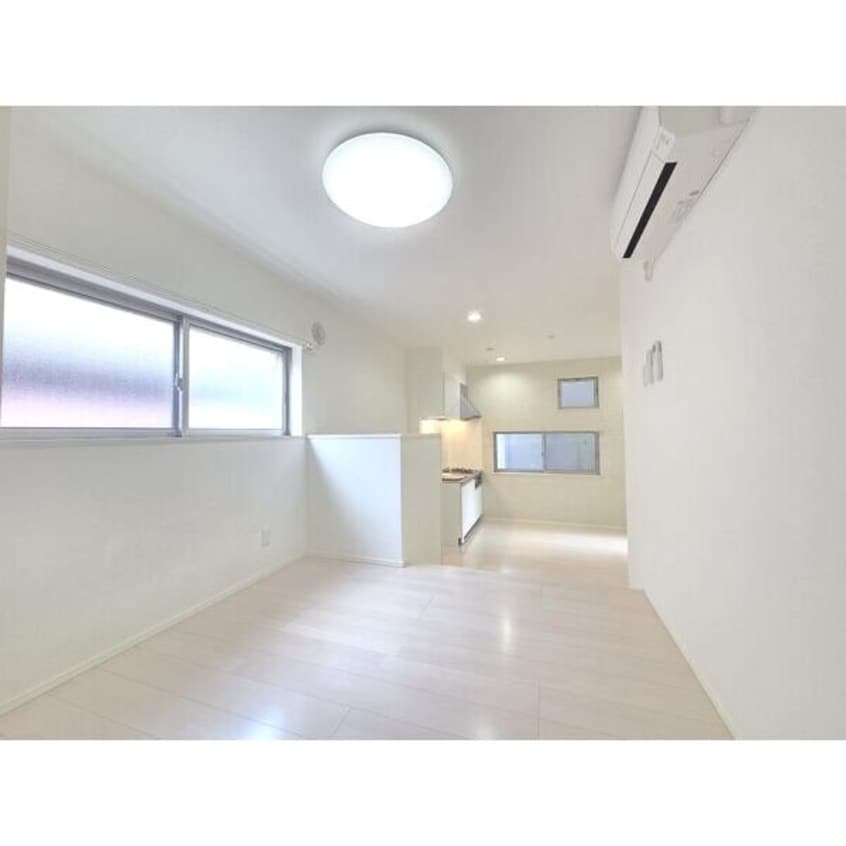  名古屋市営地下鉄名港線/東海通駅 徒歩8分 1階 築8年