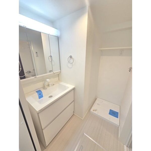  名古屋市営地下鉄名港線/東海通駅 徒歩8分 1階 築8年