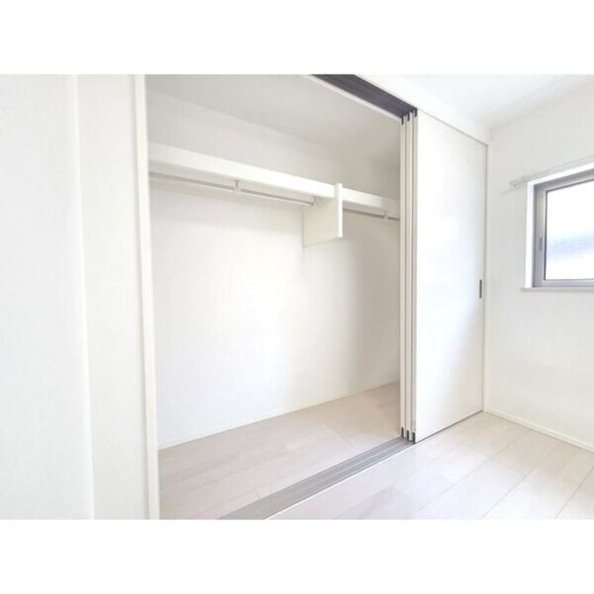  名古屋市営地下鉄名港線/東海通駅 徒歩8分 1階 築8年