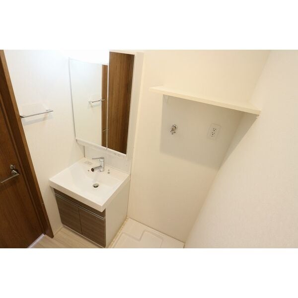  名鉄常滑線・空港線/道徳駅 徒歩10分 2階 1年未満