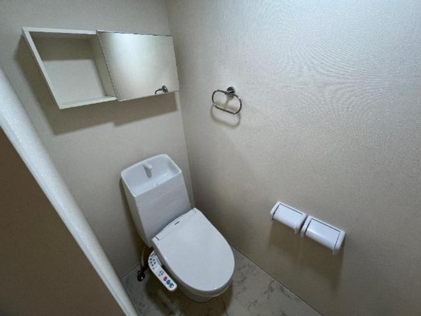 シャワー付トイレ フォルモサ