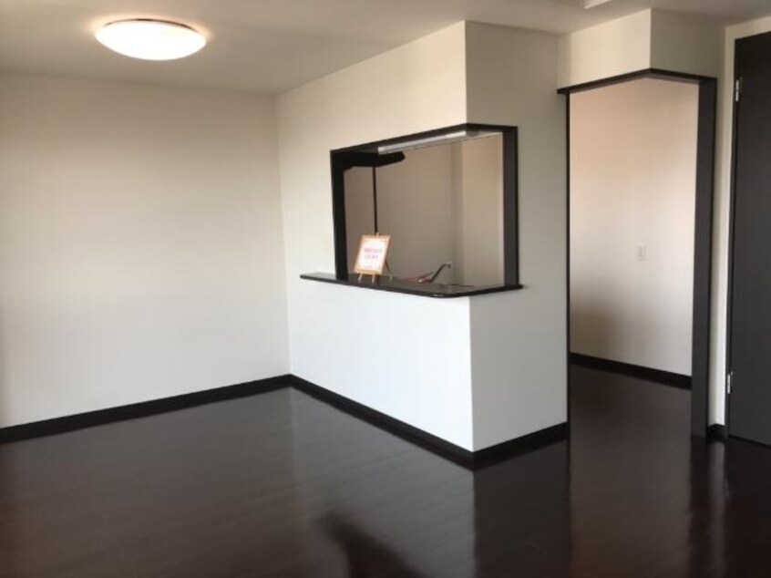 リビング ブルーローズ