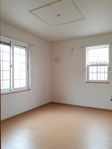 内装は落ち着いています サンレミ