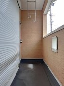 落ち着いた時間を過ごせるバルコニーです サンレミ